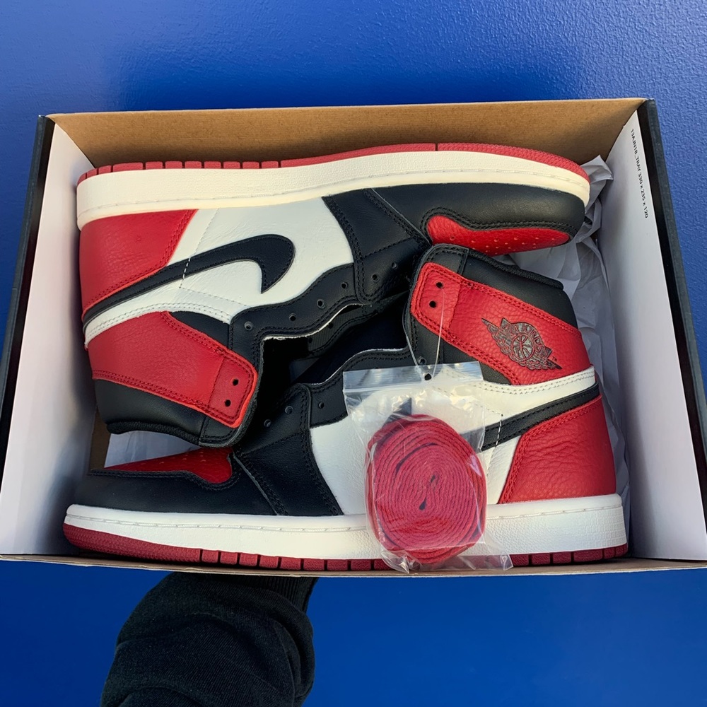 Jordan 1 Retro High OG Bred toe